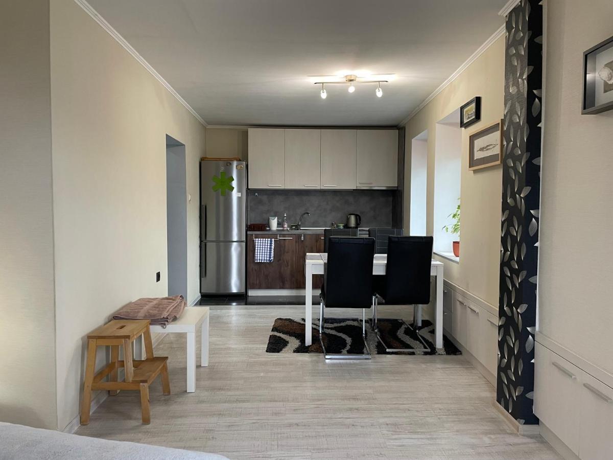 Studio Flat In The Heart Of Burgas City Exterior foto